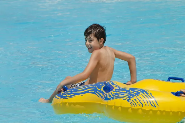 Διασκέδαση χρόνο στην πόλη aqua — Φωτογραφία Αρχείου