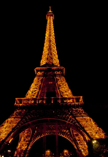 Wieża Eiffela nocą — Zdjęcie stockowe