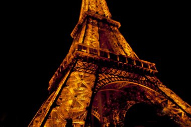 Eyfel Kulesi ile gece