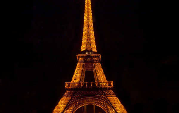 Eiffeltoren per nacht — Stockfoto