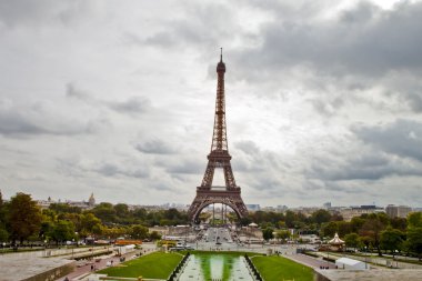 sahnede Eyfel Kulesi, paris, Fransa