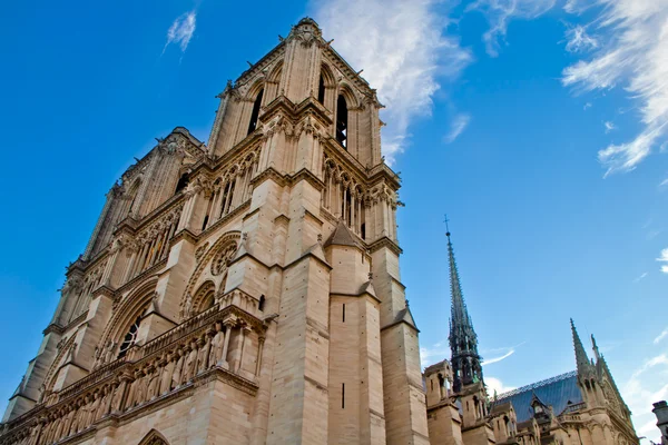 ノートルダム大聖堂、パリのシーン フランス — ストック写真