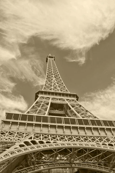 Scena w wieży eiffel, Paryż Francja — Zdjęcie stockowe