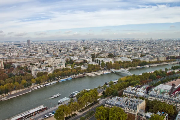 Escena en el río Sena, París Francia — Foto de Stock