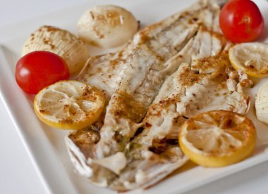 Nefis ızgara balık