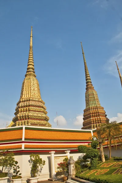 Interieur van de tempel wat pho bangkok thailand — Stockfoto