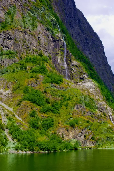 Beautiful Waterfall Mountains Norway — Stock Photo, Image