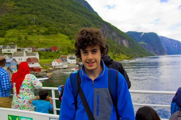 Knappe Jongen Glimlachend Naar Camera Norway — Stockfoto