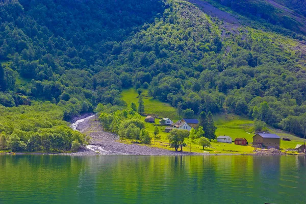 欧洲诺威峡湾美丽的风景 — 图库照片