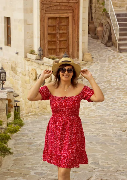 Beautiful Young Woman Hat Glasses Cappadocia Turkey — Foto de Stock