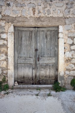 eski ahşap kapı