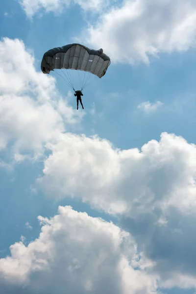 Fallschirmjäger — Stockfoto