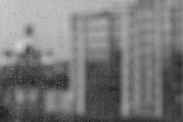 Grandes Gotas Chuva Vidro Foco Janela Teleférico Nevoeiro Phonikuler Desfocado — Fotografia de Stock