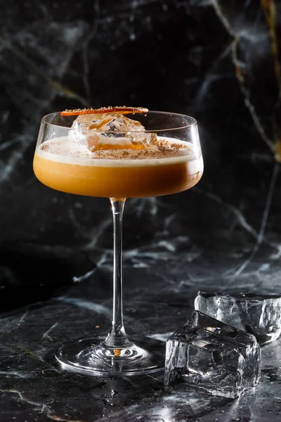 Porto flip - Porto şarabı temelinde hazırlanan uzun içecek alkollü bir kokteyl ve brendi, bir tür flip. Bu uzun içecek sınıflandırılır