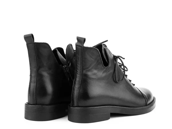 ホワイトを基調としたブラックソールが特徴的なレディース秋のブラックレザージョップルブーツ 裏側の景色 ファッションシューズ 靴屋のコンセプトのためのPhotoshoot — ストック写真