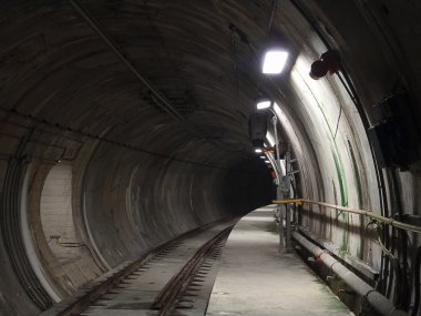 Metro tünel