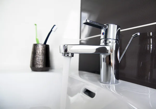 Contemporary bathroom sink detail — Stock Photo, Image