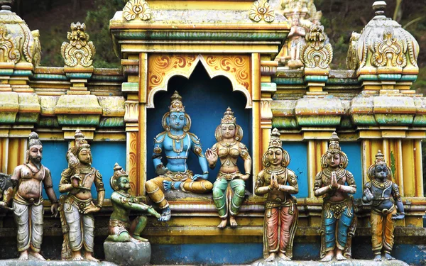 Hinduiska kovil statyer — Stockfoto