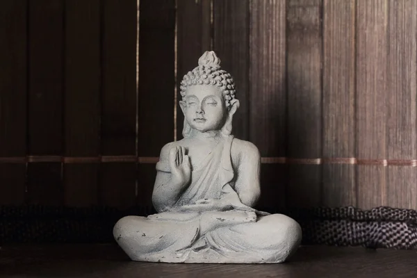 Boeddha in lotuspositie — Stockfoto