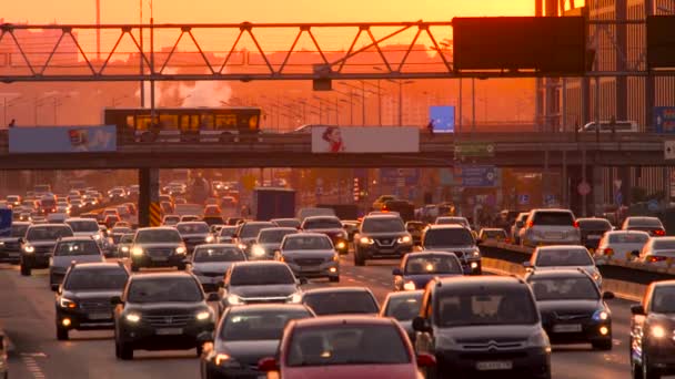 Befahrene Straßen Fahrzeug Straßen Sonnenuntergang Pendler Autos Autobahn Bewegter Verkehr — Stockvideo