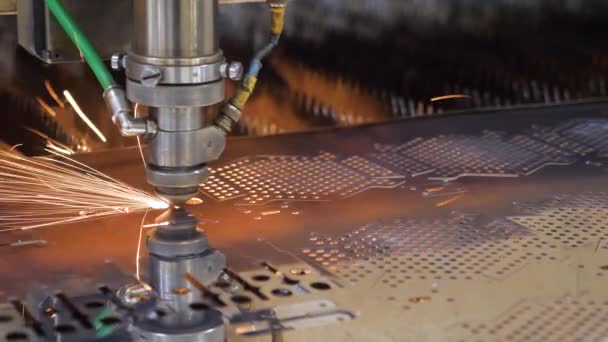 Placa Acero Corte Cnc Hoja Metal Láser Máquina Moderna Metalurgia — Vídeo de stock