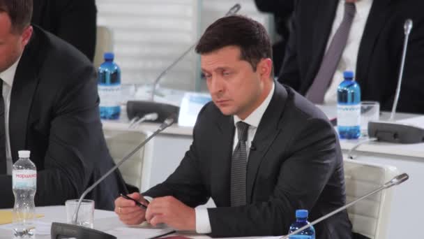 Regierungssitzung Unter Vorsitz Des Präsidenten Der Ukraine Zelensky Nahaufnahme Der — Stockvideo