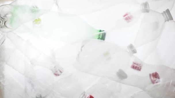 Butelka Wody Pet Recyklingu Materiałów Tworzyw Sztucznych Recyklingu Sortowania Odpadów — Wideo stockowe