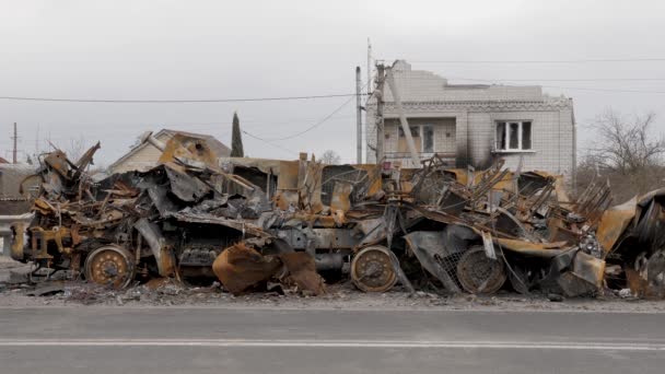 Kiev Ucrânia Maio 2022 Tanque Dano Guerra Queimar Apc Veículo — Vídeo de Stock