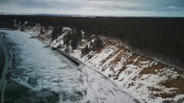 Calm Frozen River Covered Ice Cold Winter Day Peaceful River — Video Stock