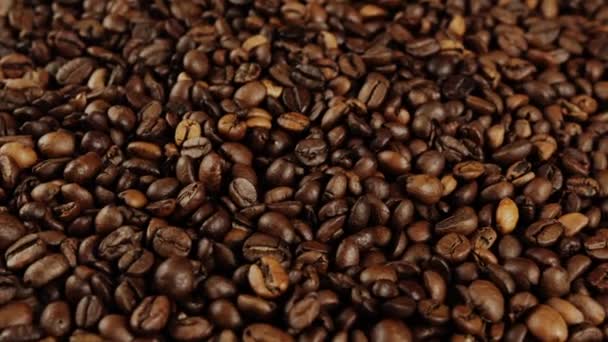 Textura Granos Café Recién Hechos Montón Frijoles Asados Para Preparación — Vídeos de Stock