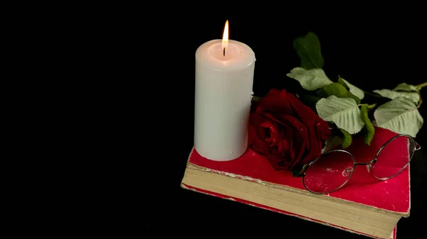 Red Rose Book Burning Candle Black Background Burning Candle Fresh — Stock Photo, Image