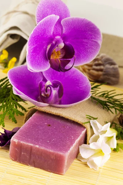 Soap with orchid — Stock Fotó