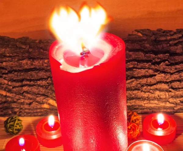 Candele rosse accese — Foto Stock