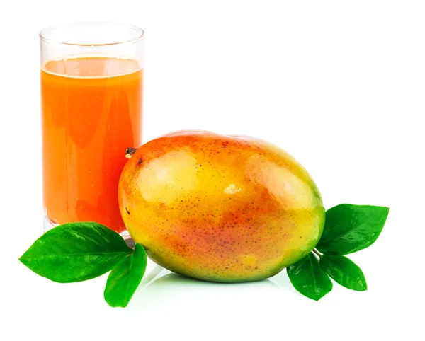 Χυμός μάνγκο με φρούτα μάνγκο — Φωτογραφία Αρχείου