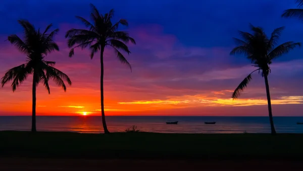 Tramonto sulla costa del Vietnam — Foto Stock