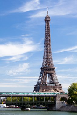Eyfel Kulesi Paris seine Nehri üzerindeki tarihi bölge Fransa