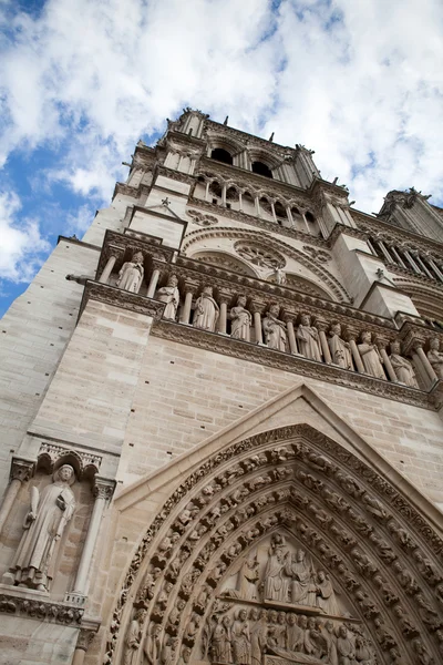 Landmark Gothic cathedral Notre-dame on Cite island in Paris Fra — Stock Photo, Image