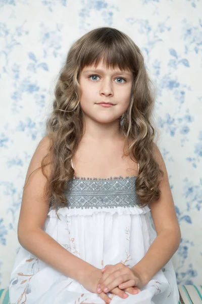 Portrait of sincere young grey-eyed girl child looking at camera — Stock Photo, Image