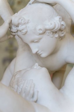 Antik Yunan ve Roma kültüründen klasik antik mermer heykeller.