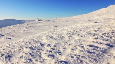 dağlarda günbatımı