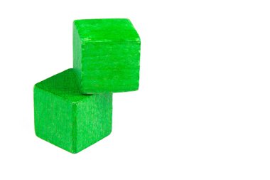 Beyaz arkaplanda izole edilmiş tahta bloklar