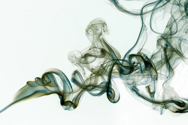 Mouvement de la fumée, Fumée bleue abstraite sur fond blanc, fond bleu, fond encre bleue — Photo
