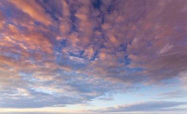 Alacakaranlıkta gökyüzünde bulutlar. Gün batımından önce gökyüzü