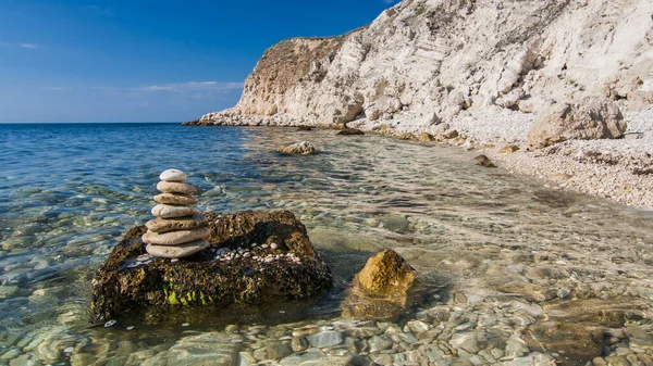 Hermosa puesta de sol de colores sobre el Mar Negro en Crimea. Ucrania — Foto de Stock