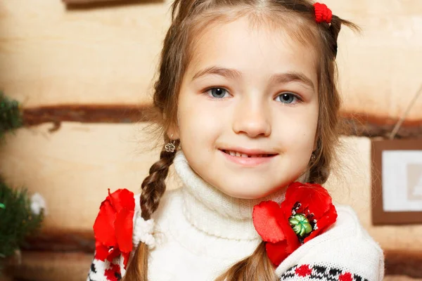 Portret dziewczyny, która się uśmiecha — Zdjęcie stockowe