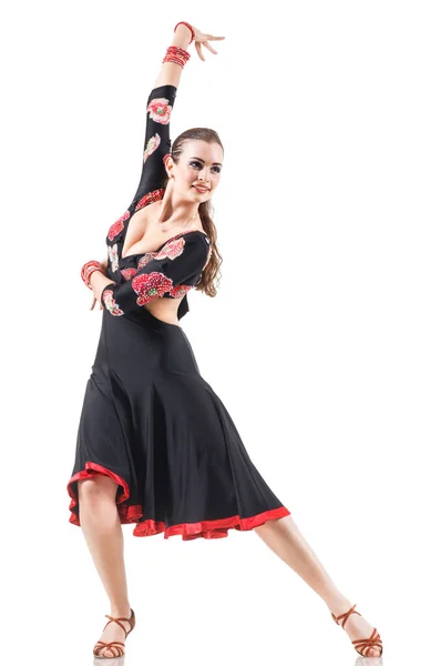 Retrato de estúdio de jovem mulher atraente dançando flamenco — Fotografia de Stock
