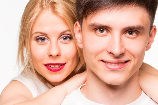 Mutlu Bir Çift Kadın Erkek Kucaklaşması Beyaz Arka Planda Izole — Stok fotoğraf