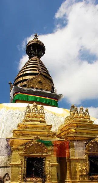 Swayambhunath stupa templo en las afueras de Katmandú — Foto de Stock