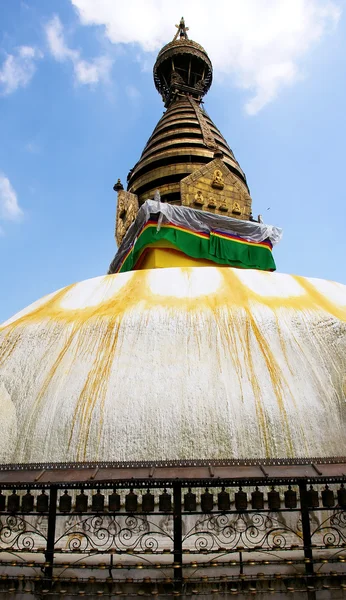 Swayambhunath stupa templo en las afueras de Katmandú — Foto de Stock