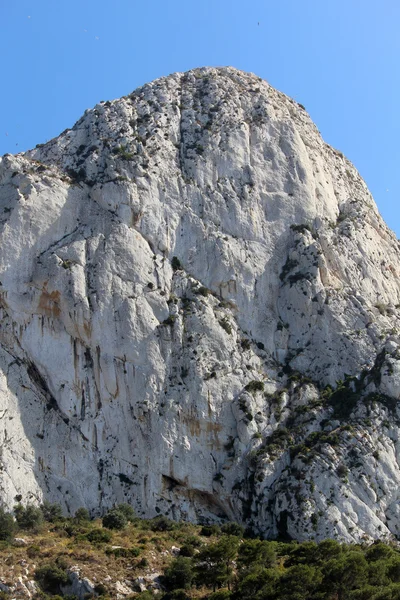 Natuurpark op penon de ifach gelegen in calp, Spanje. — Stockfoto